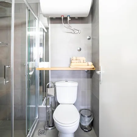 White Center Ohrid,lakeside 3*